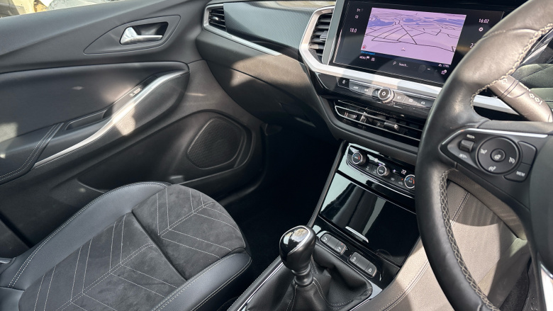 Vauxhall Grandland 1.2 Turbo Ultimate 5dr Petrol Hatchback